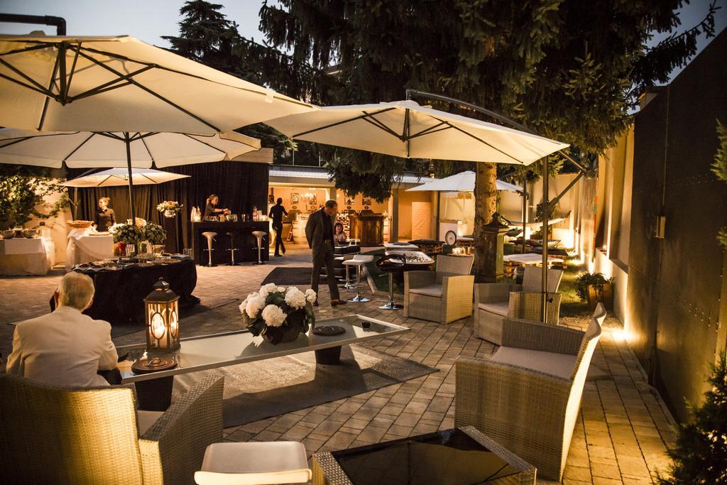 Zuretti 61 Bed & Breakfast Milan Bagian luar foto
