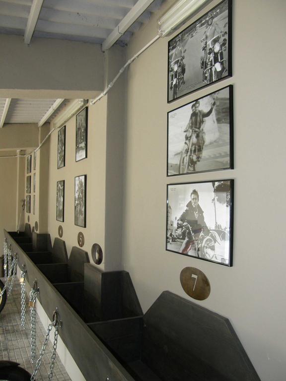 Zuretti 61 Bed & Breakfast Milan Bagian luar foto