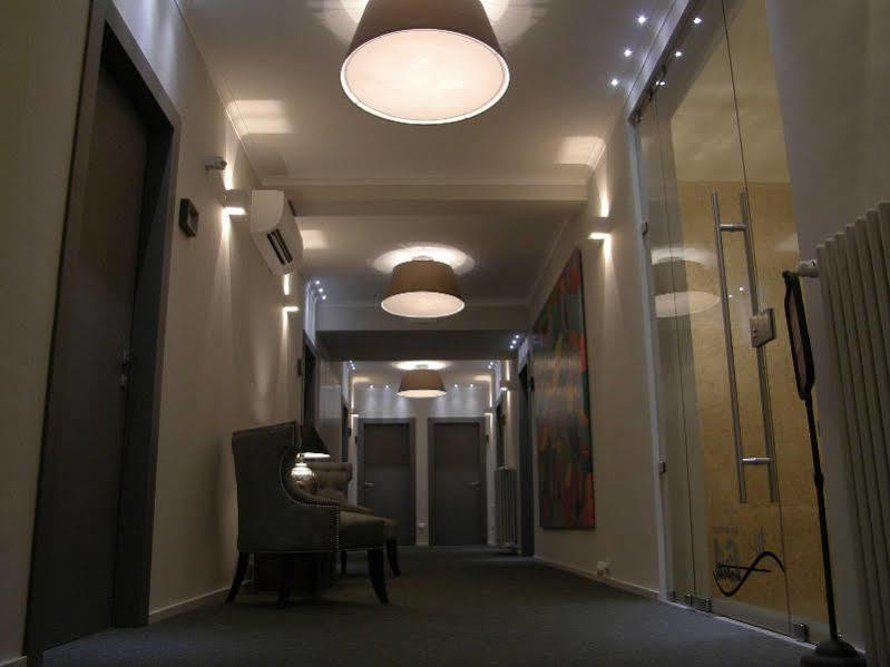 Zuretti 61 Bed & Breakfast Milan Bagian luar foto