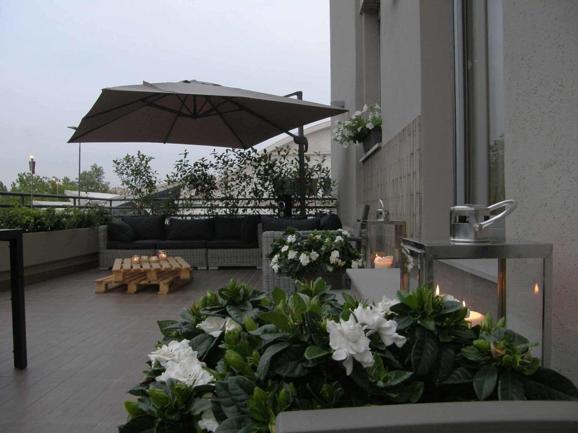 Zuretti 61 Bed & Breakfast Milan Bagian luar foto